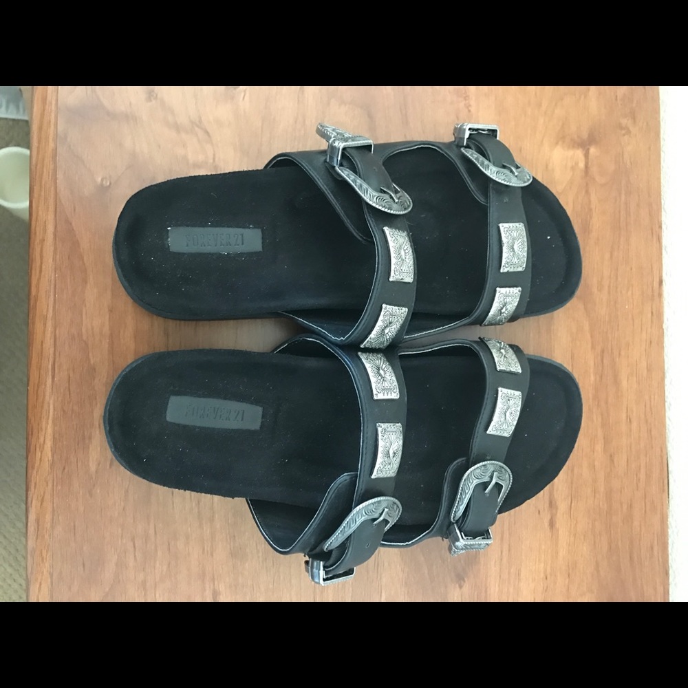 Silver buckle slides